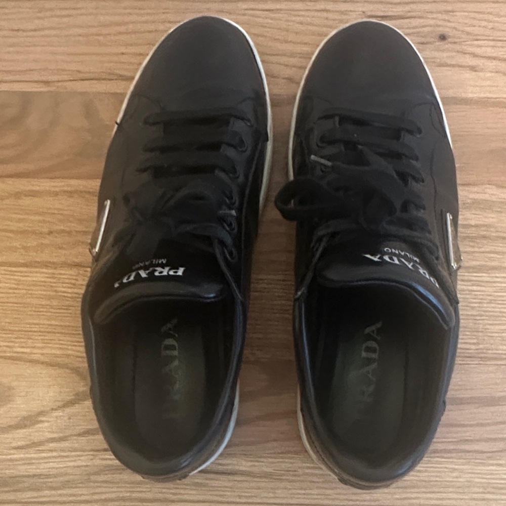 Prada Women’s Black Leather Lo-top Sneakers